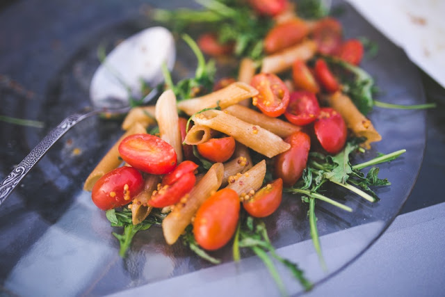 health resolutions take lunch to work