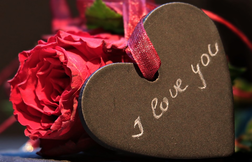 Valentines Gift Guide 2017 #competitions