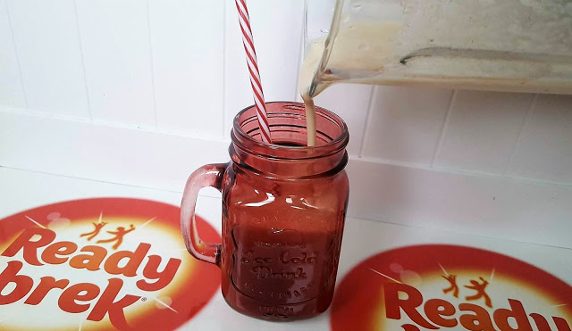 pouring Ready Brek Smoothie