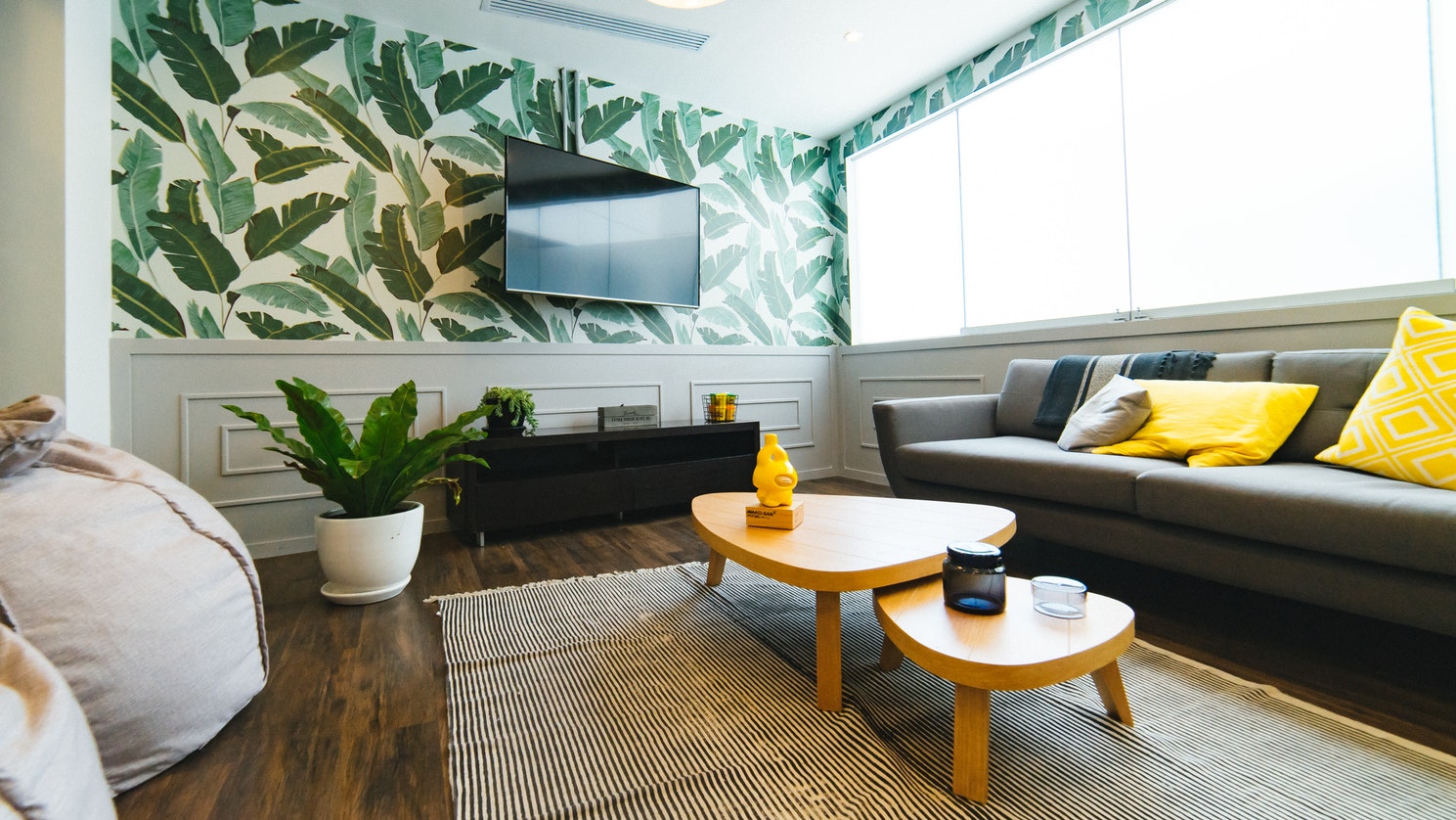 How to complete the look of your living area this year