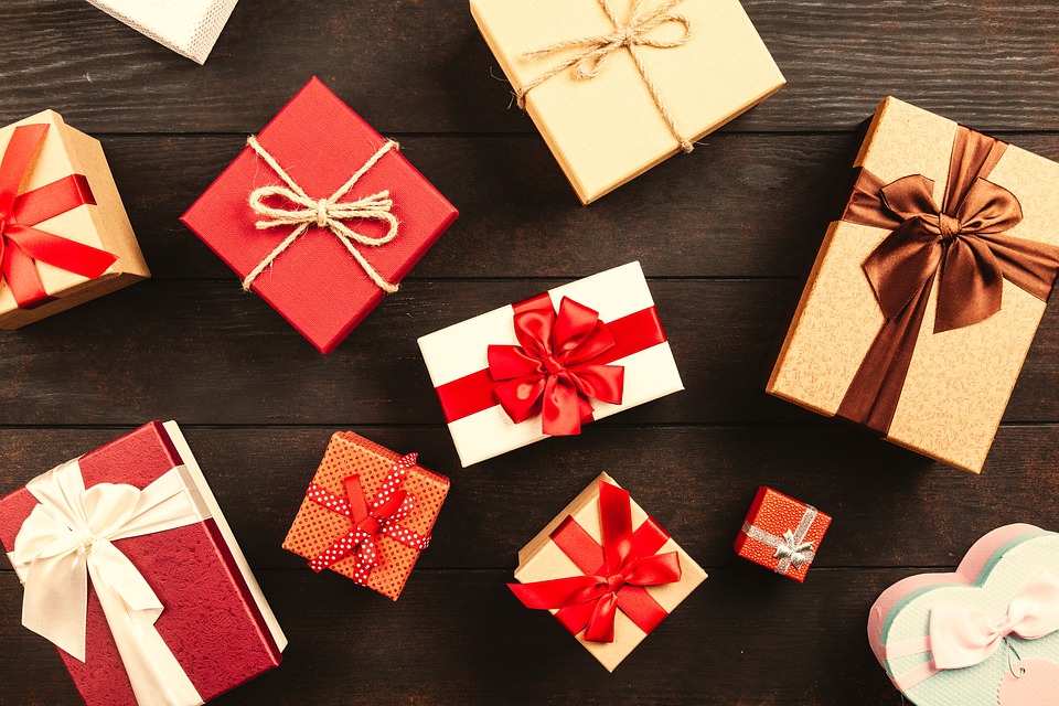 How to Buy Really Good Presents!