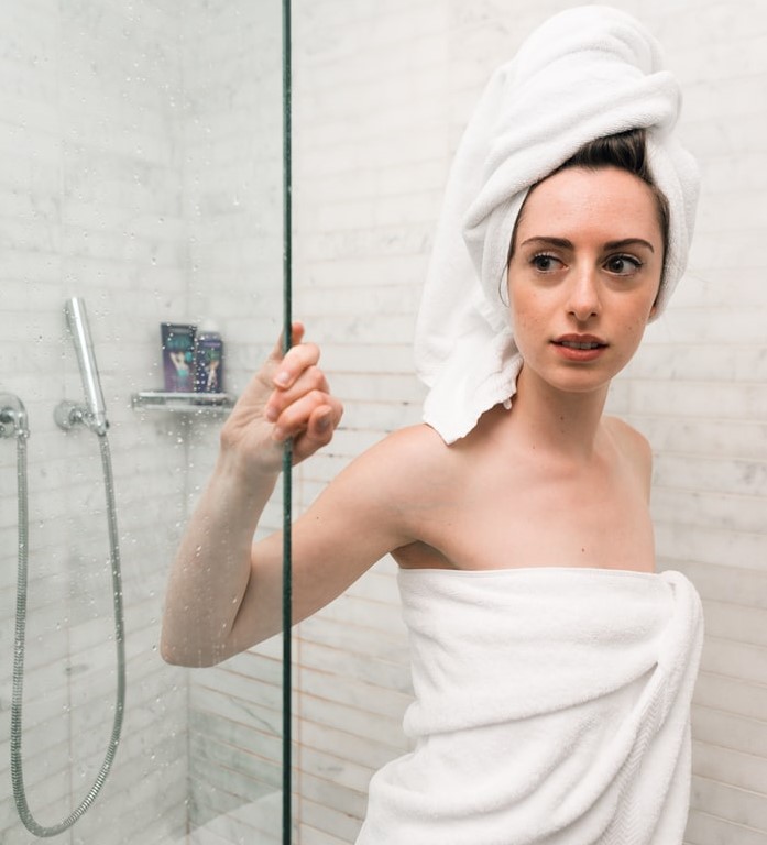 right shower