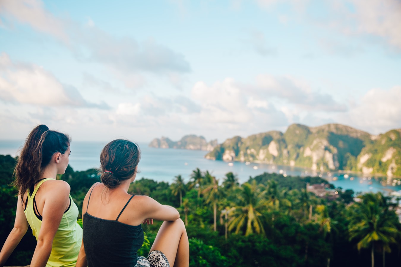 travel with friends