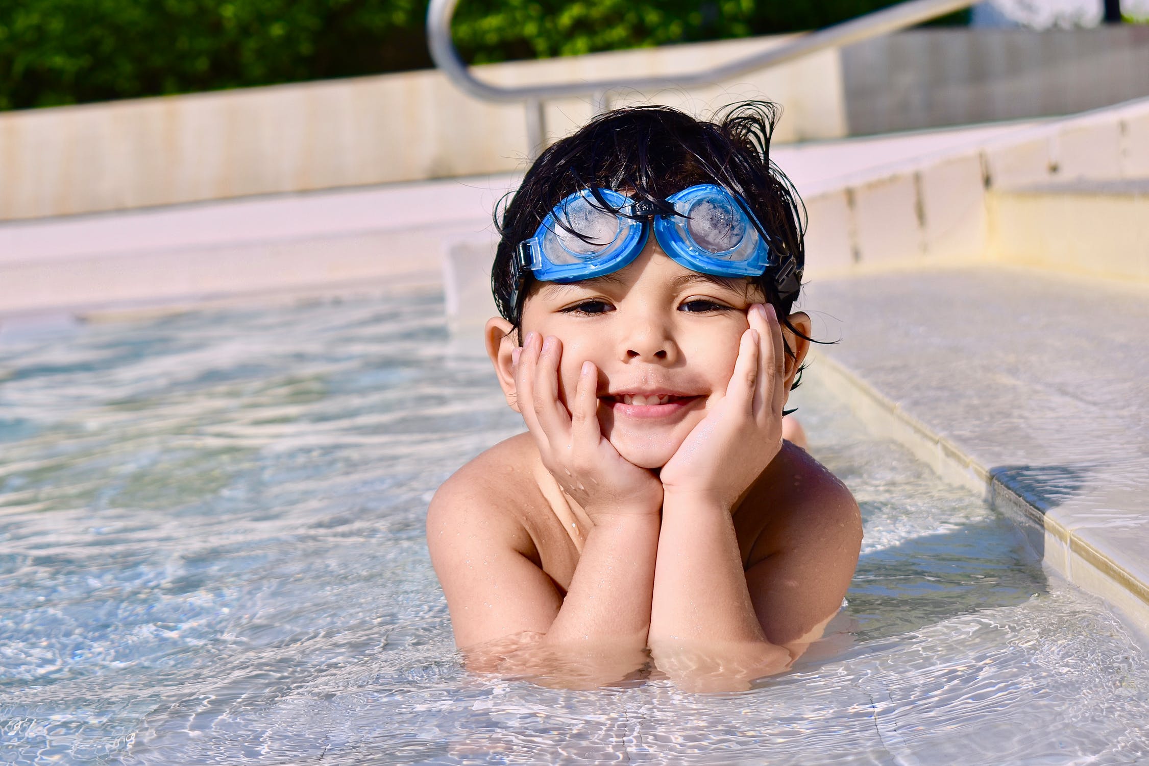 stay safe around the pool