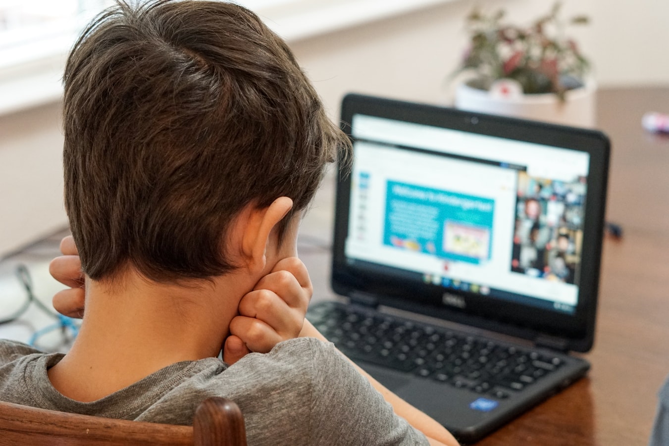 How Does Technology Affect Children?