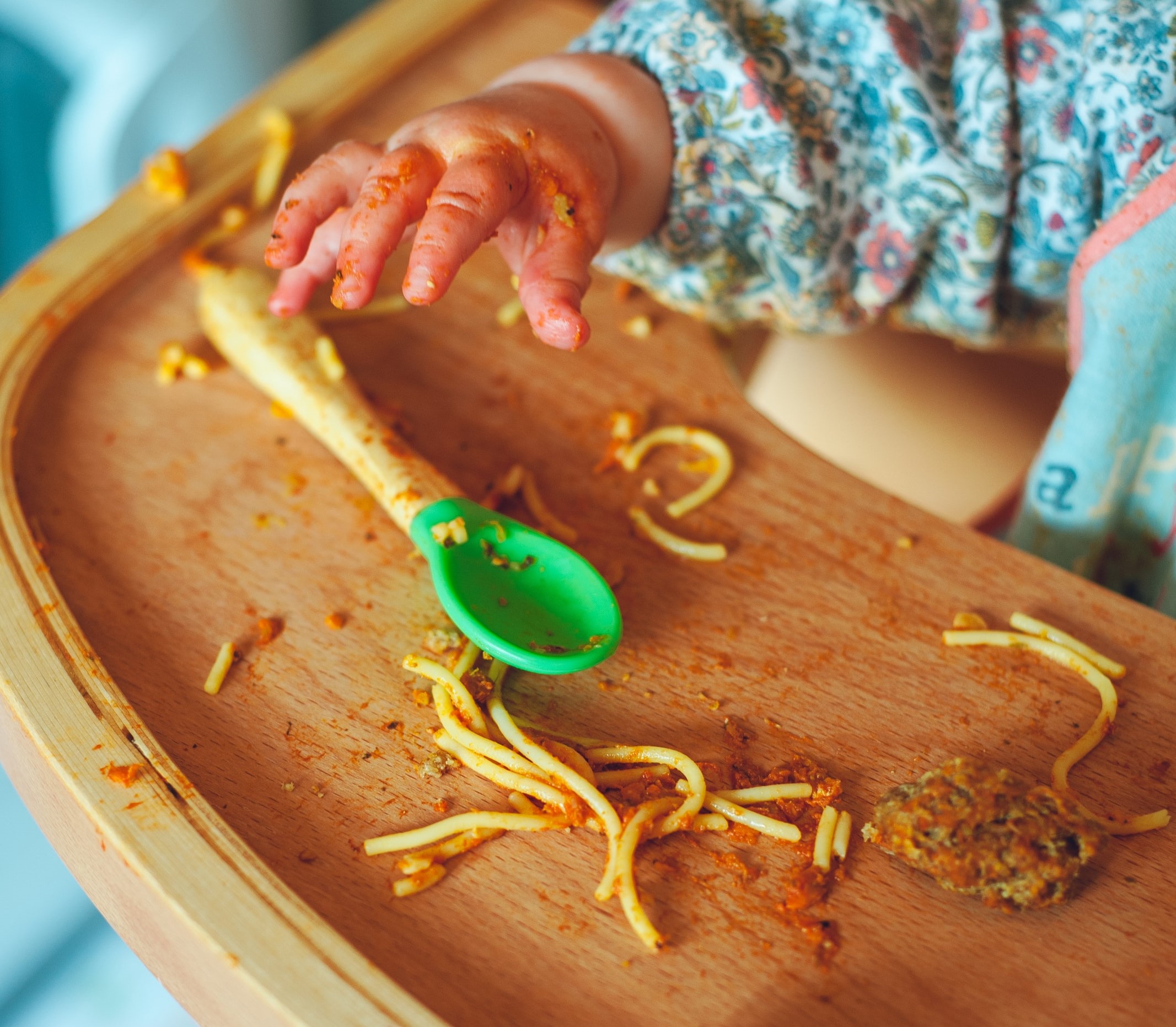 mess at mealtimes