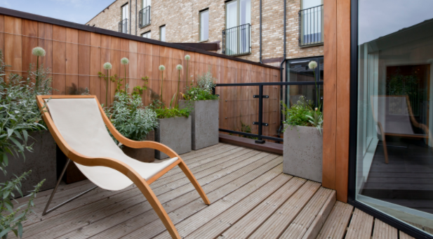How to Transform Your Balcony Into an Outdoor Oasis