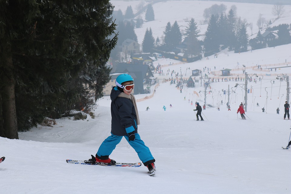 skiing