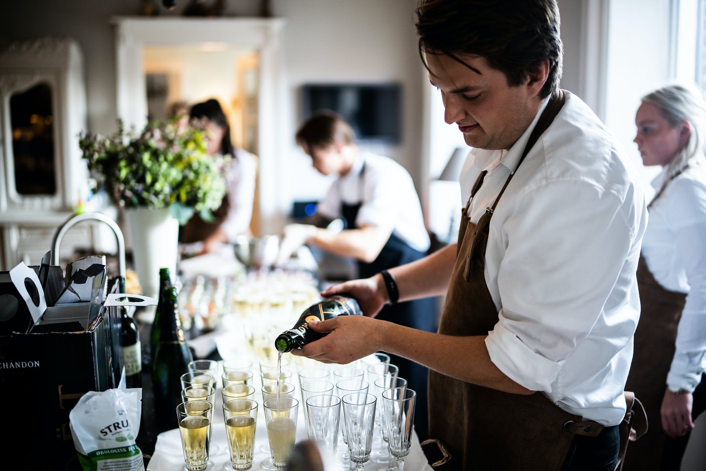 serving drinks catering