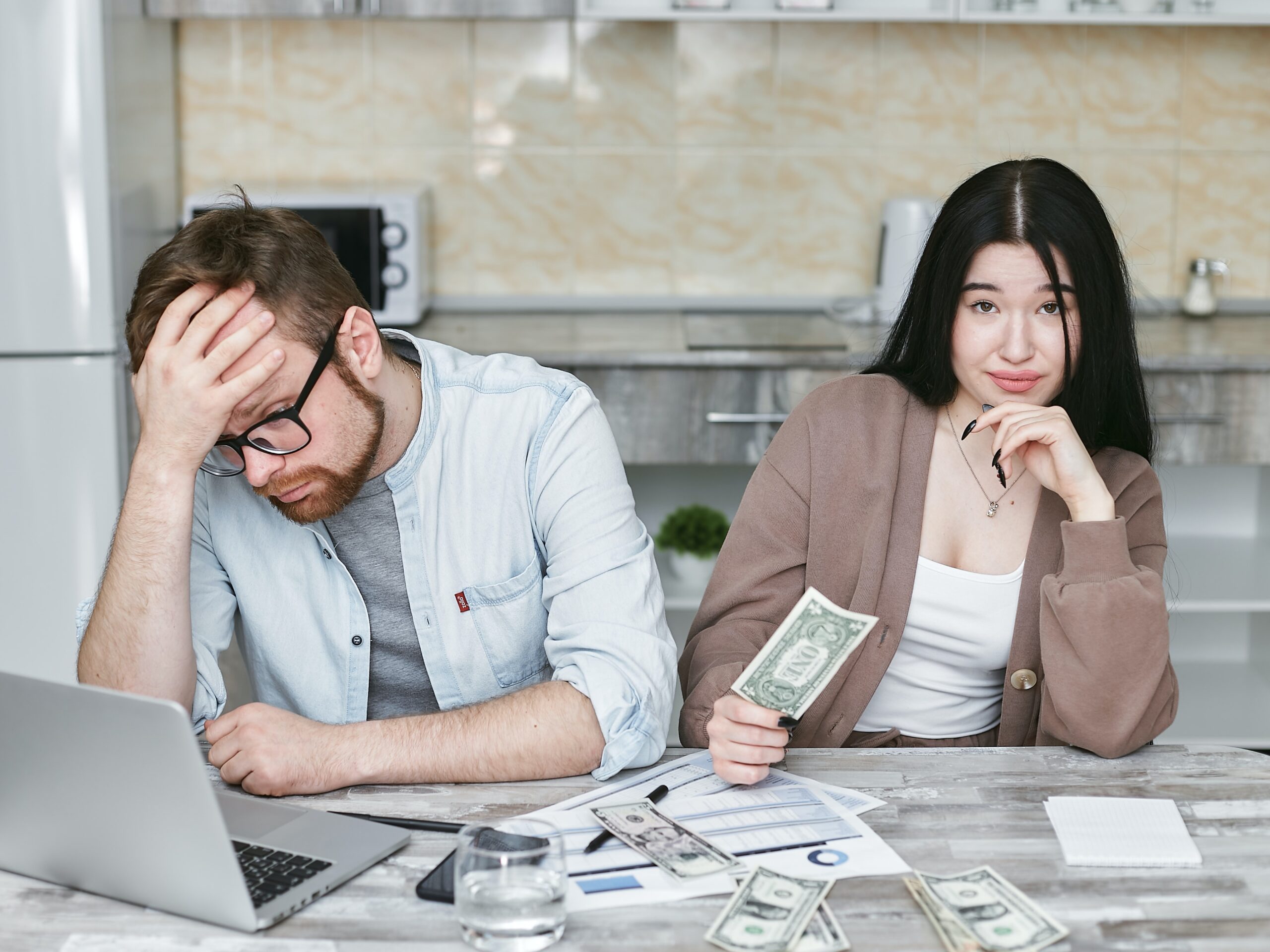 Do you want to manage your money more effectively?