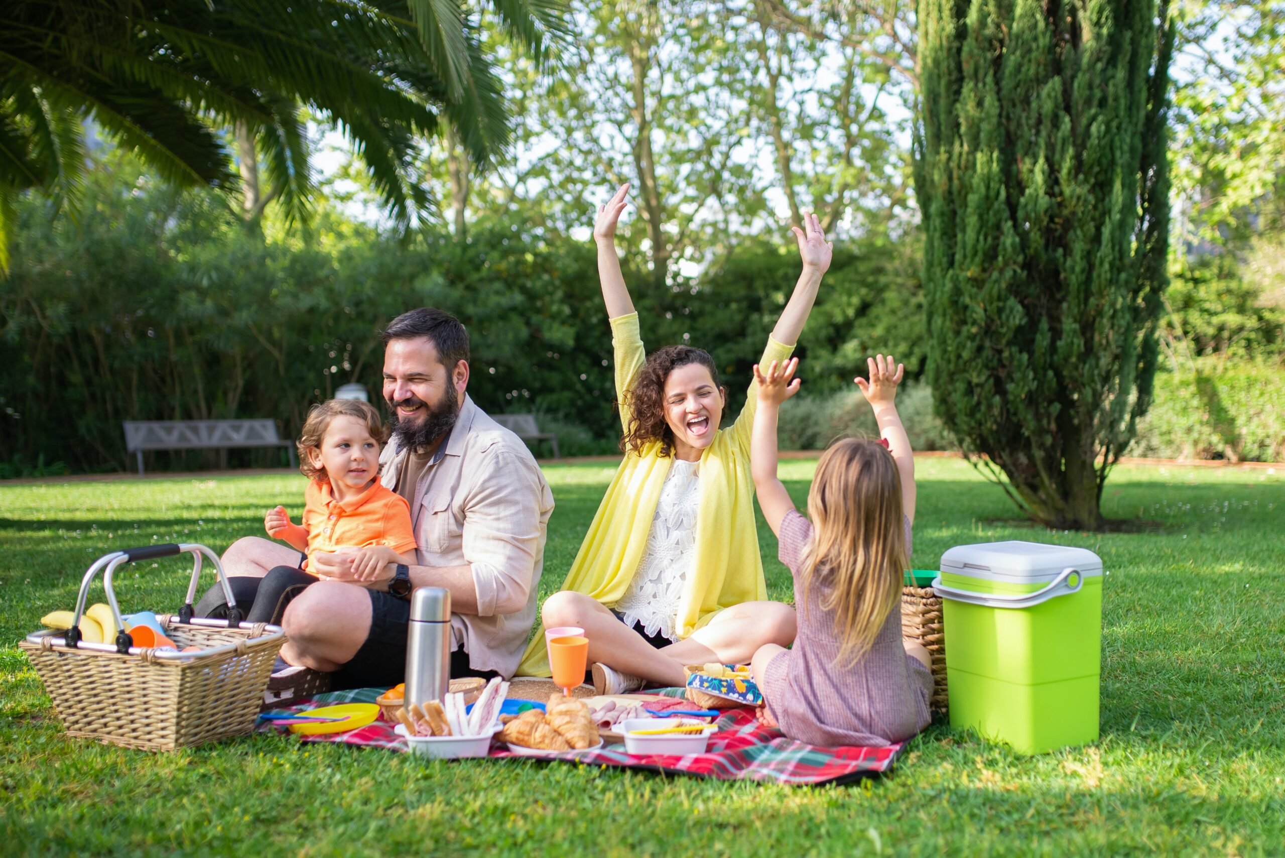 5 best activities to do with children outside
