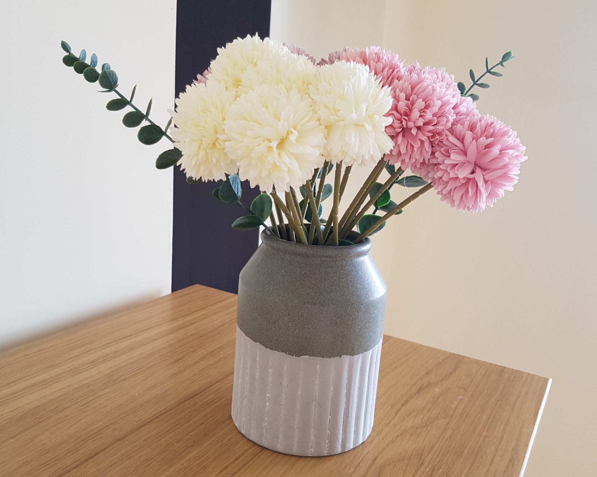 fake flowers