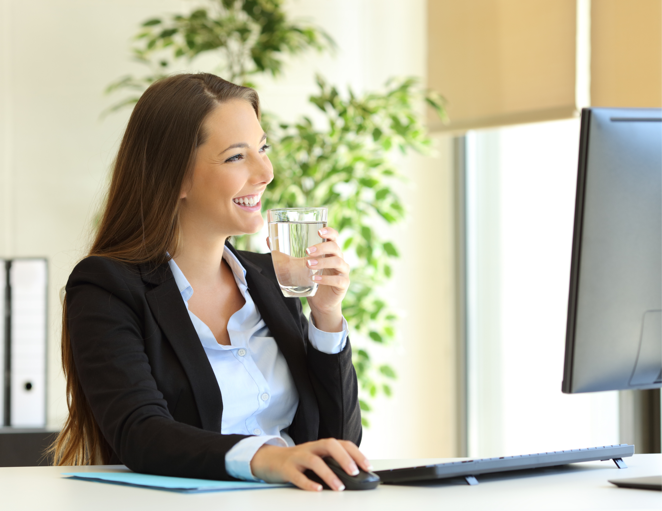 drinking water to stay hydrated